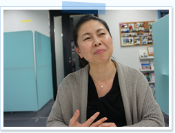 インタビューの様子